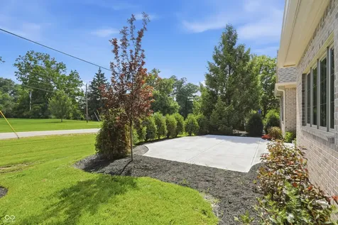 1569 Ashwood Court Greenwood IN 46143