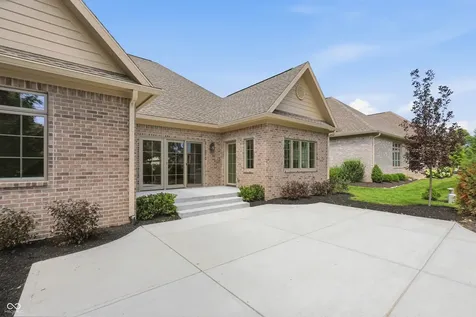 1569 Ashwood Court Greenwood IN 46143