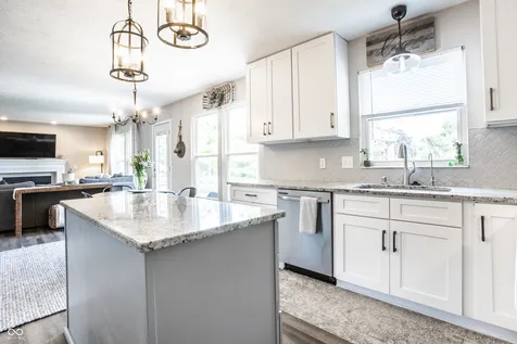 8470 Andorra Drive Fishers IN 46038