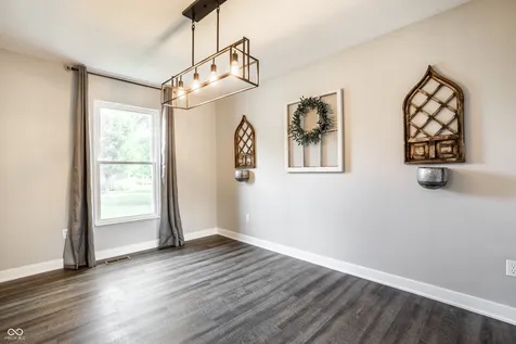 8470 Andorra Drive Fishers IN 46038