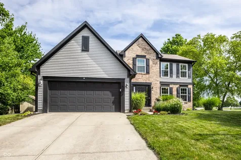 8470 Andorra Drive Fishers IN 46038