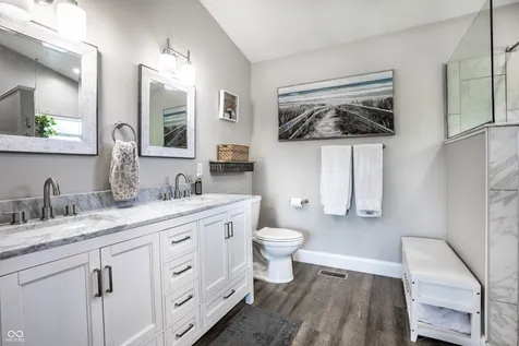 8470 Andorra Drive Fishers IN 46038