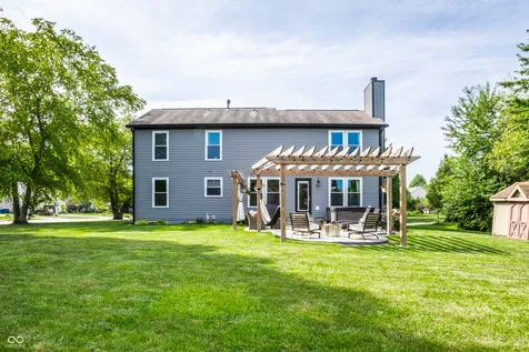 8470 Andorra Drive Fishers IN 46038