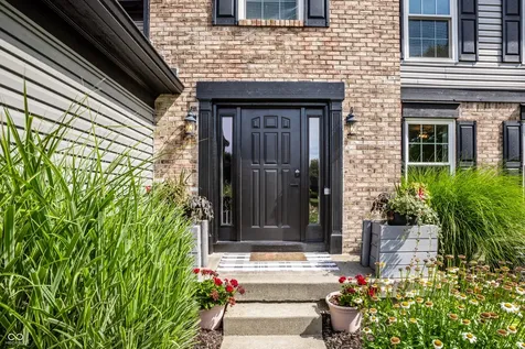 8470 Andorra Drive Fishers IN 46038