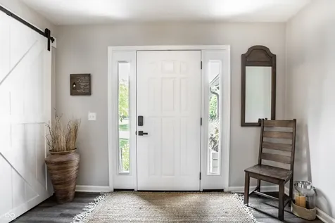 8470 Andorra Drive Fishers IN 46038