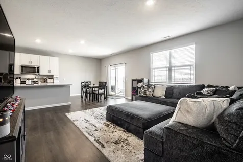 6061 Granby Drive Whitestown IN 46075
