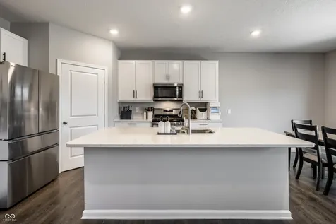 6061 Granby Drive Whitestown IN 46075