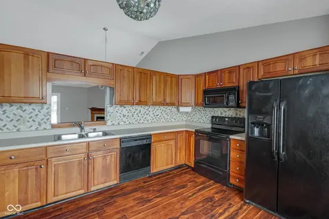6318 Pickwick Court Zionsville IN 46077
