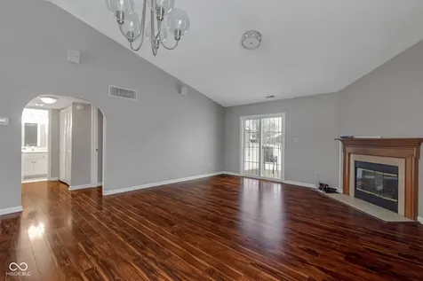 6318 Pickwick Court Zionsville IN 46077
