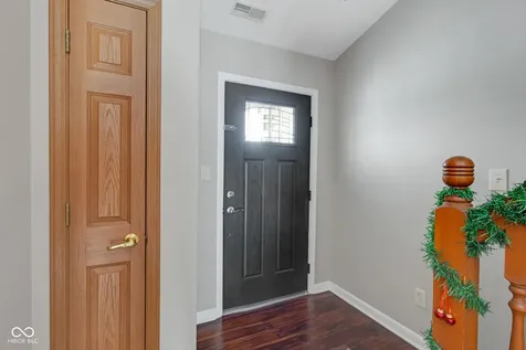 6318 Pickwick Court Zionsville IN 46077