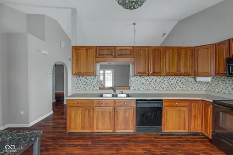 6318 Pickwick Court Zionsville IN 46077