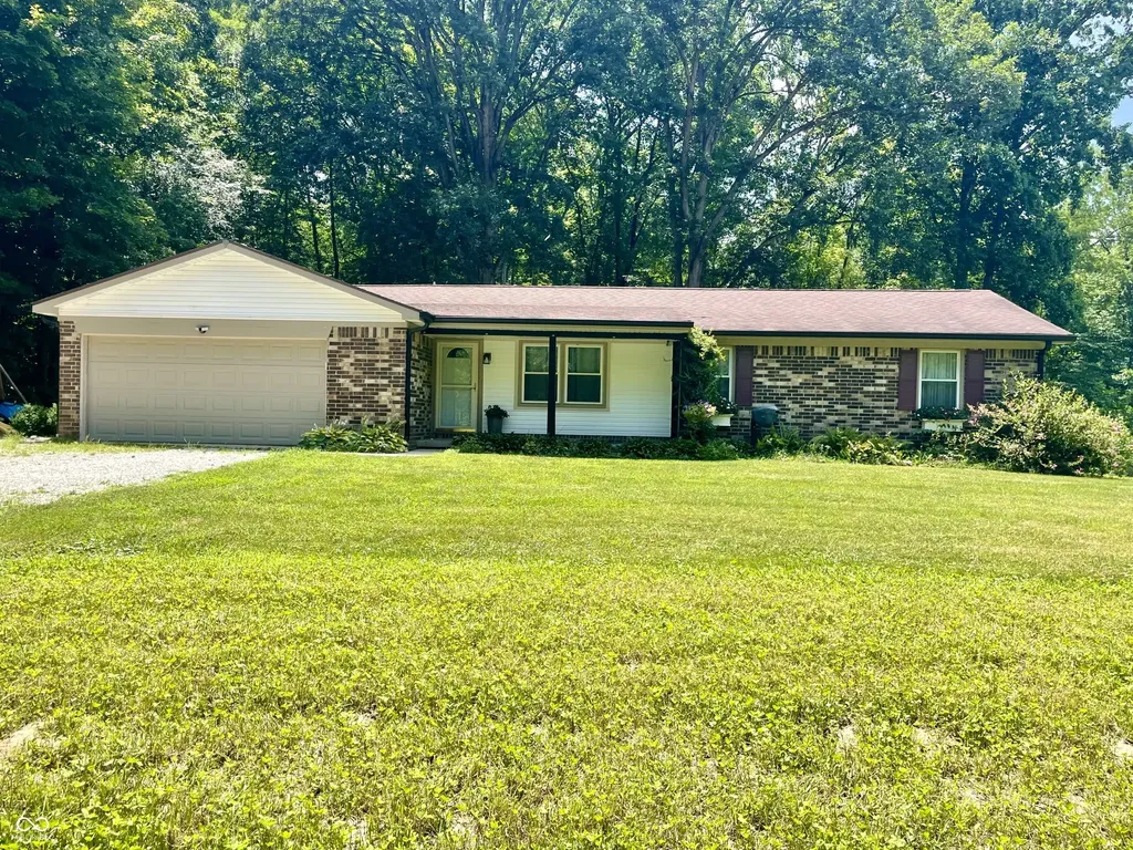 3812 E County Road 700 S Cloverdale IN 46120