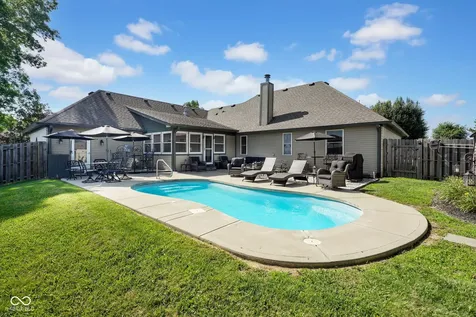 17 Erins Court Whiteland IN 46184