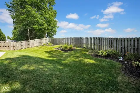 17 Erins Court Whiteland IN 46184