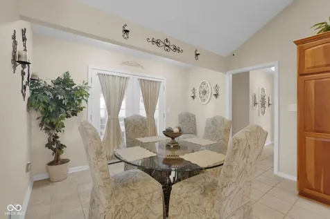 17 Erins Court Whiteland IN 46184