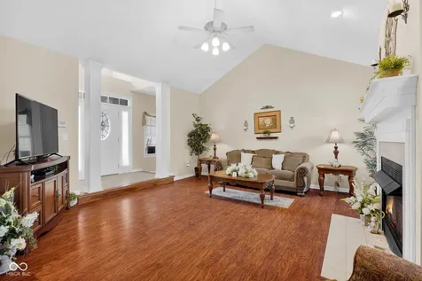 17 Erins Court Whiteland IN 46184