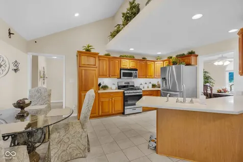 17 Erins Court Whiteland IN 46184