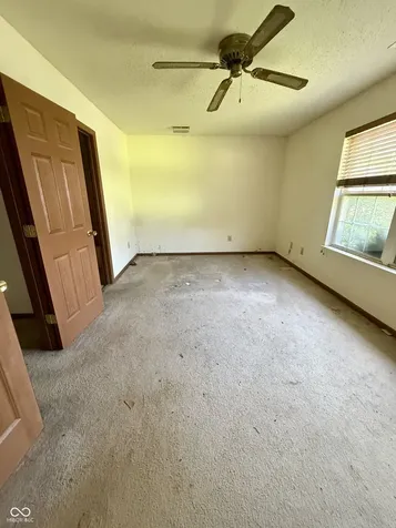 18061 Sanibel Circle Westfield IN 46062