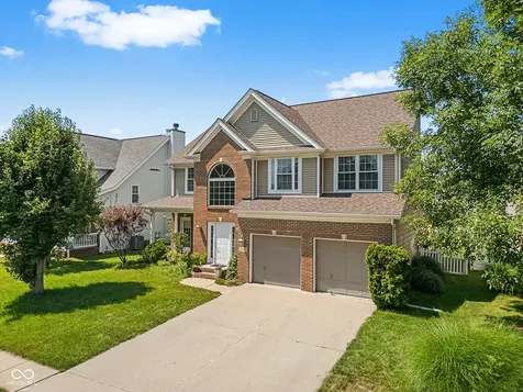 2448 Wyndham Place S Columbus IN 47203