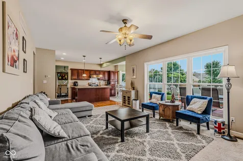 2448 Wyndham Place S Columbus IN 47203