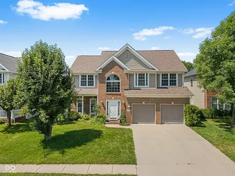 2448 Wyndham Place S Columbus IN 47203