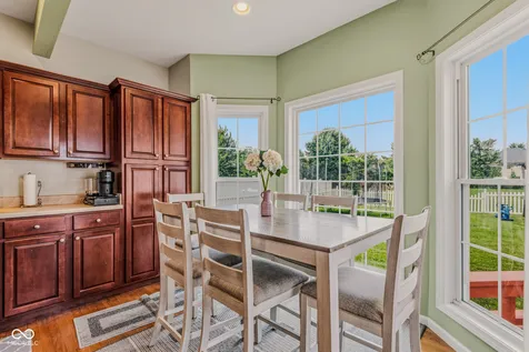 2448 Wyndham Place S Columbus IN 47203