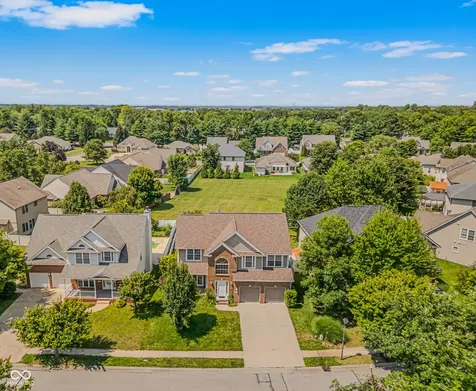 2448 Wyndham Place S Columbus IN 47203