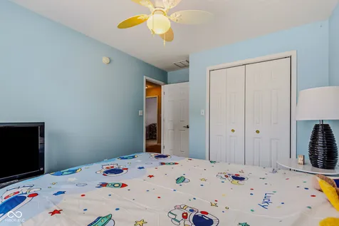 2448 Wyndham Place S Columbus IN 47203