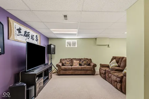 2448 Wyndham Place S Columbus IN 47203
