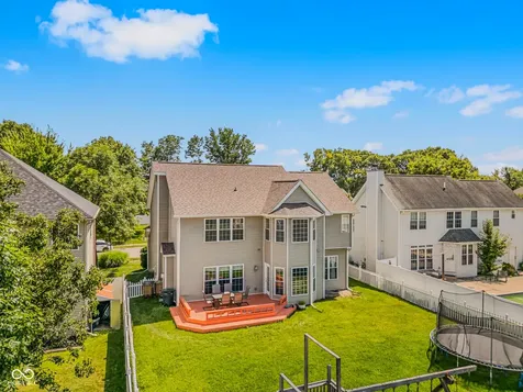 2448 Wyndham Place S Columbus IN 47203
