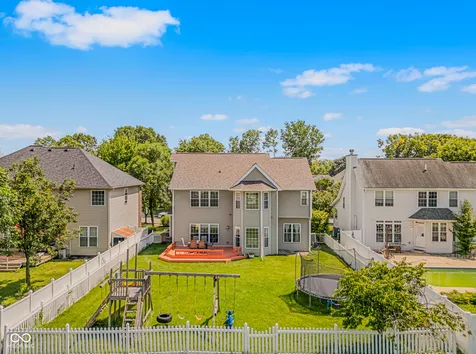 2448 Wyndham Place S Columbus IN 47203