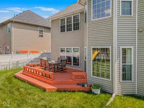 2448 Wyndham Place S Columbus IN 47203