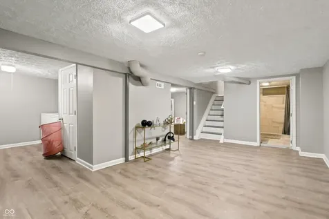 5305 E 19th Place Indianapolis IN 46218