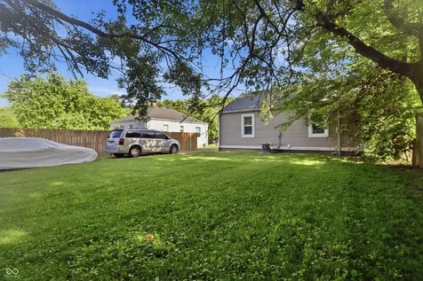 5305 E 19th Place Indianapolis IN 46218