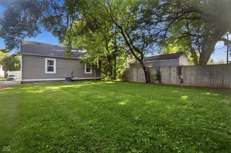 5305 E 19th Place Indianapolis IN 46218