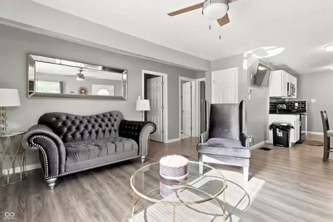 5305 E 19th Place Indianapolis IN 46218
