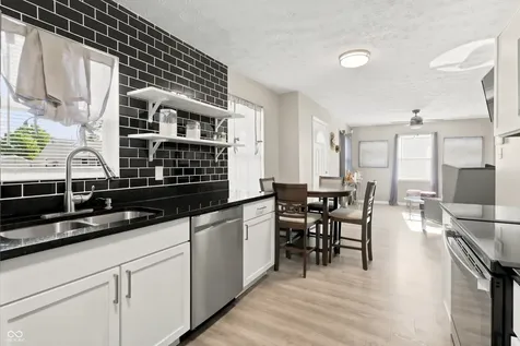 5305 E 19th Place Indianapolis IN 46218