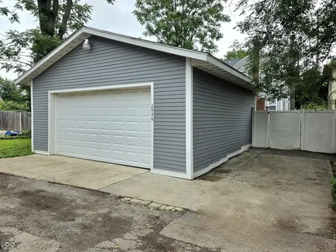2946 Broadway Street Indianapolis IN 46205