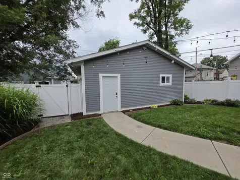 2946 Broadway Street Indianapolis IN 46205