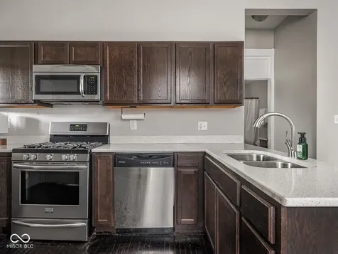 822 N Temple Avenue Indianapolis IN 46201