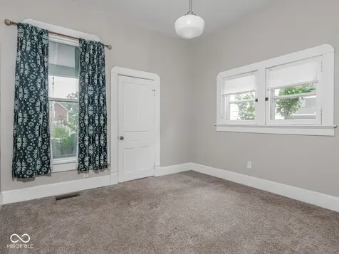 822 N Temple Avenue Indianapolis IN 46201