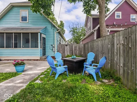822 N Temple Avenue Indianapolis IN 46201