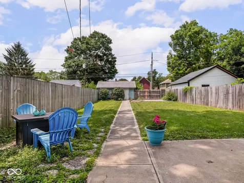 822 N Temple Avenue Indianapolis IN 46201