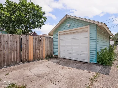 822 N Temple Avenue Indianapolis IN 46201