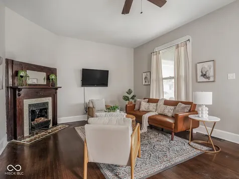822 N Temple Avenue Indianapolis IN 46201