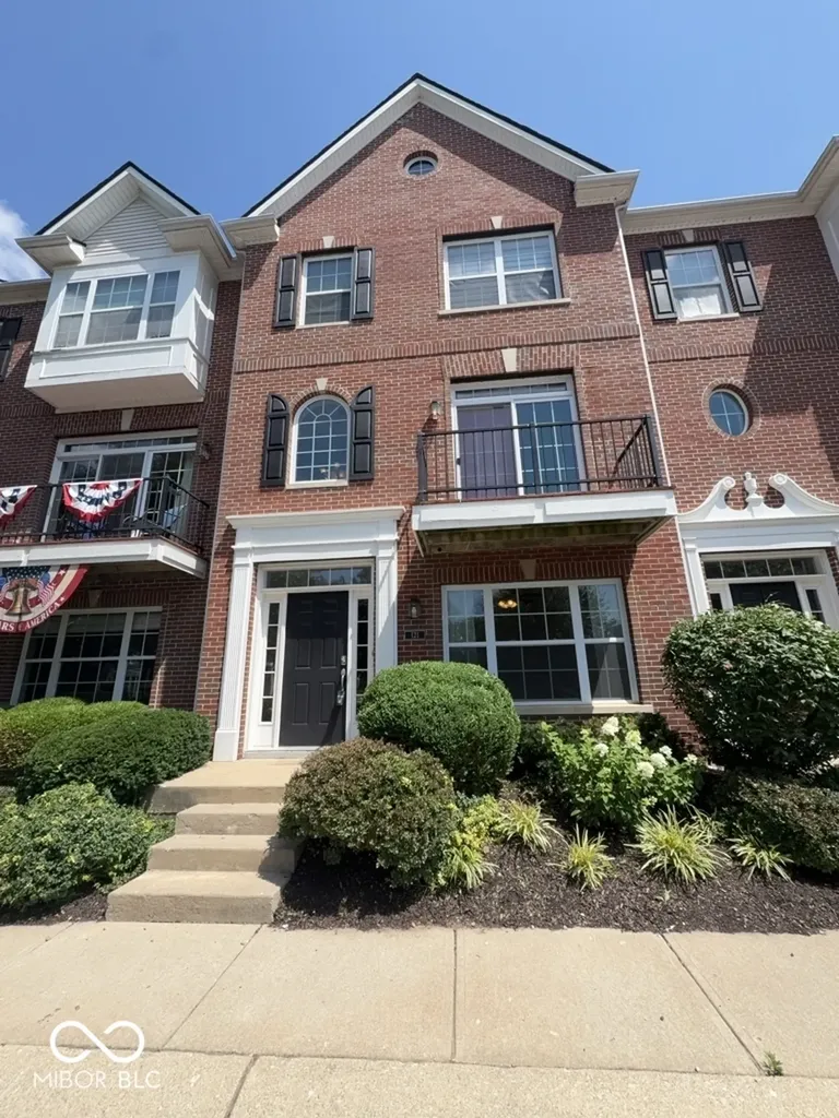 121 11th Street NW Carmel IN 46032