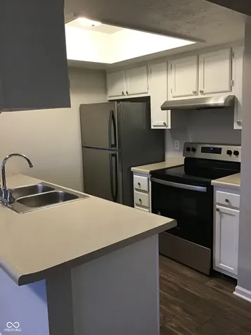 6062 Southbay Drive Indianapolis IN 46250