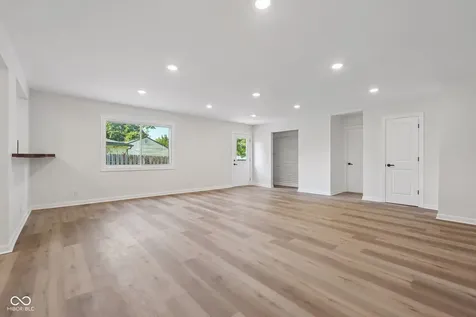 7618 Mary Lane Indianapolis IN 46217