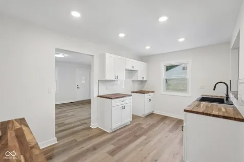 7618 Mary Lane Indianapolis IN 46217
