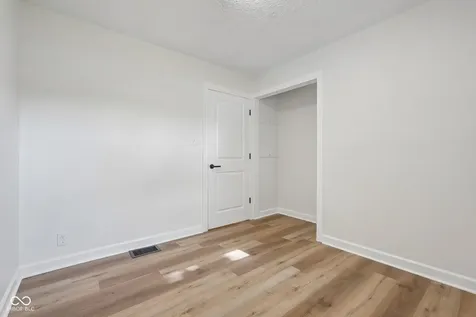 7618 Mary Lane Indianapolis IN 46217